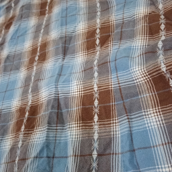 Southern Thread Western Long Sleeve Button Down Shirt - Picture 8 of 9